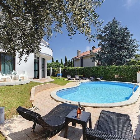 Villa Mutila Medulin Bagian luar foto