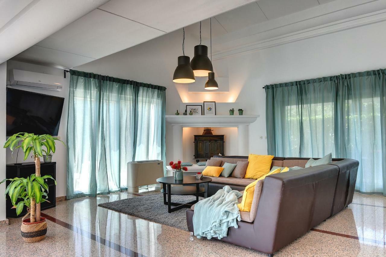 Villa Mutila Medulin Bagian luar foto